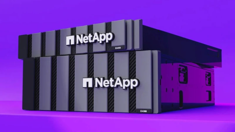 NetApp E-Series enclosures, chassis labelled E4012 and E4060